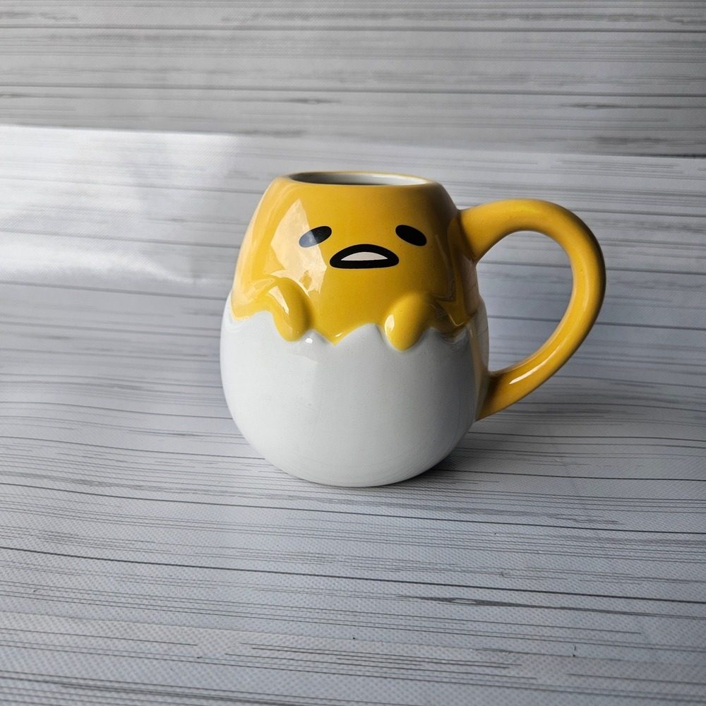 Sanrio Gudetama Ceramic Mug Unisex 20oz Yellow White 3D Sculpted Lazy Egg Cup
